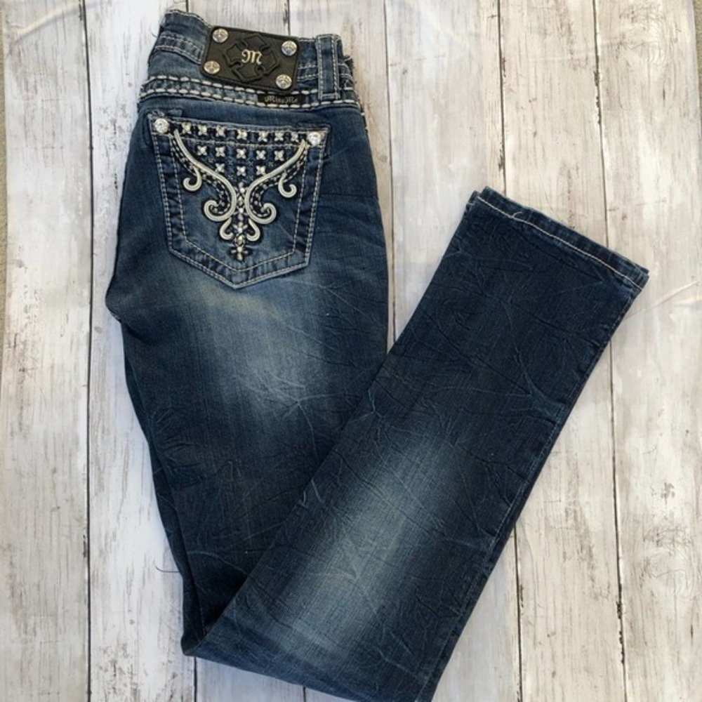 Miss Me Signature Straight Jeans - Picture 1 of 8